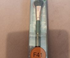 Blank Canvas make up brush