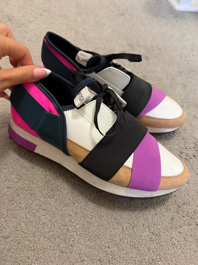 River Island Colorblock Elastic Strap Low-Top Sneakers - Multi-Tone Accent Slip-On Trainers
