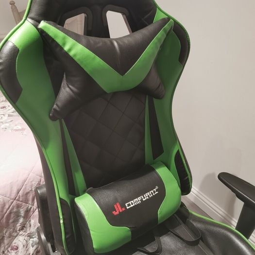 Green Gaming Chair good condition