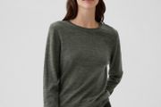 GAP Premium Merino Wool Crewneck Knit Sweater Jumper  Charcoal Grey Size Medium