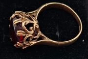 A stunning vintage 9ct yellow gold