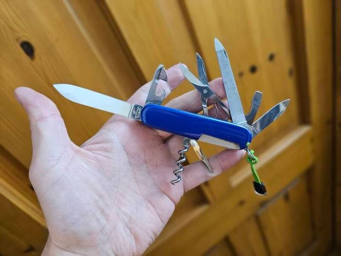 Vintage Victorinox Mountaineer Discontinued Version Collectable Swiss Army Knife 91mm