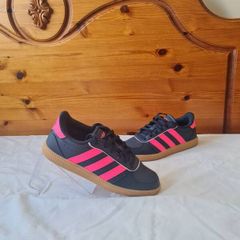 2025 adidas breaknet sleek Size 3 eu 35 1/2 blue leather with pink in new condition