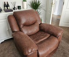 Brown Recliner Armchairs   3-Seater Sofa