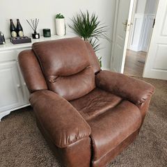 Brown Recliner Armchairs   3-Seater Sofa