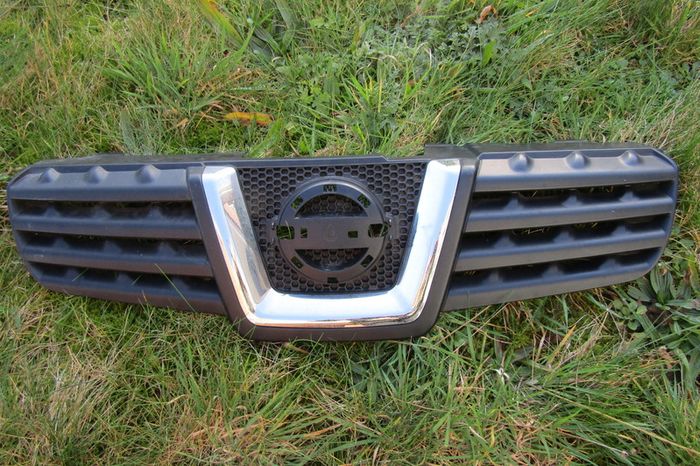 2007 2008 2009 2010 New Nissan Qashqai front grille