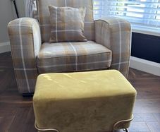 PRICE DROPPED TO SELL.   These Gone A.s.a.p, New Sofa Arrives Next Week. Open To Offers.    Sofa And Large Single Chair