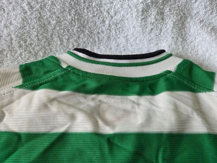 Celtic Football Home Jersey 2001 to 2003 Small Boys Umbro