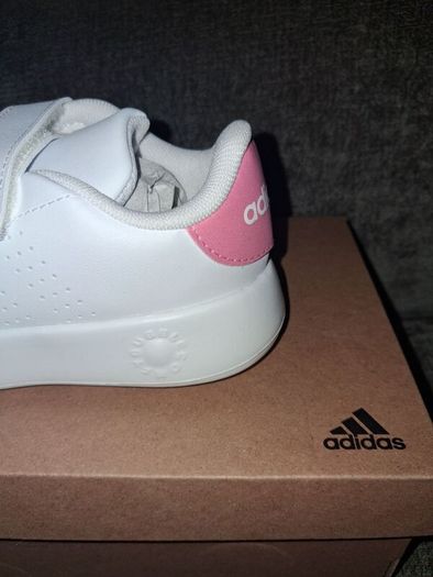 Brand New Adidas Advantage CF Bubble Comfy Trainers - Size - U.K.9.5K - RRP - 24.99 - Sterling - 33.00 - Euro - Open To Offers!!