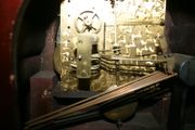 Vintage Napoleon Hat Shape Art Deco Wooden Mantel Clock (very nice sound, works well, without glass)