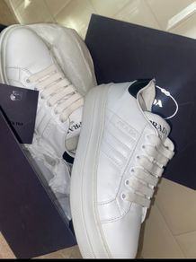 prada runners
