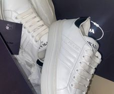 prada runners