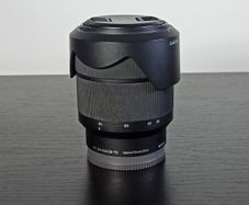 Sony FE 28-70mm f/3.5-5.6 OSS