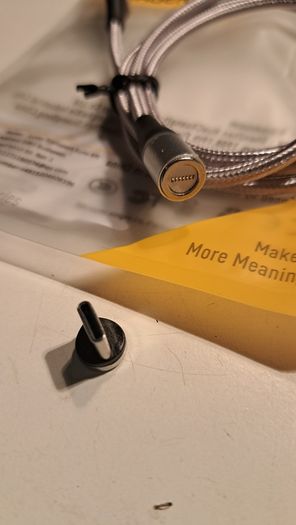 Magnetic USB data and Charge cable
