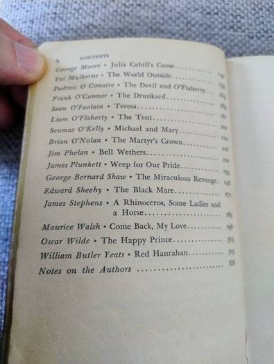 Irish Stories and Tales 1961 in used condition 32 stories and tales FREE STANDARD POSTAGE INCLUDED