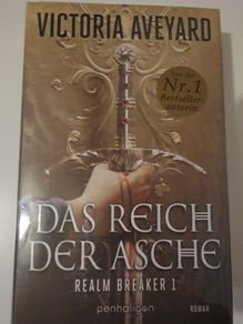 Victoria Aveyard