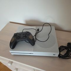 Xbox One s 1Tb