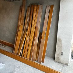 8 x Solid Oak Doors, frames, skirting etc