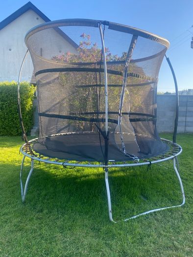 Trampoline