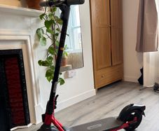 Segway Ninebot D38E Electric Scooter Excellent Condition