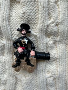 McDonalds Happy Meal Toy 2012 Pirates Adventure Scientists Black Bellamy Used Please look at the pictures