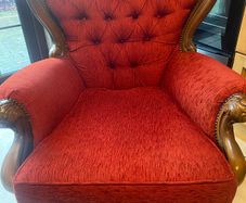 3 seater suite & two chairs
