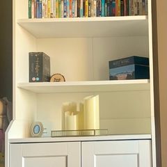 Hauga display cabinet