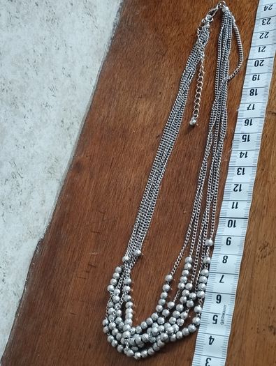 Vintage Silver Tone Necklace.