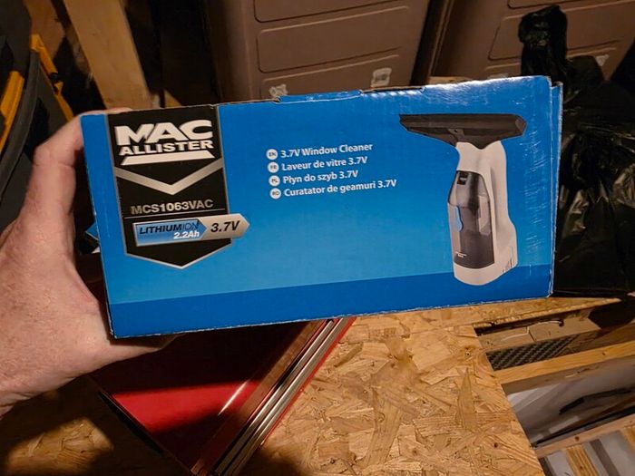 Mac Allister Cordless Window vacuum