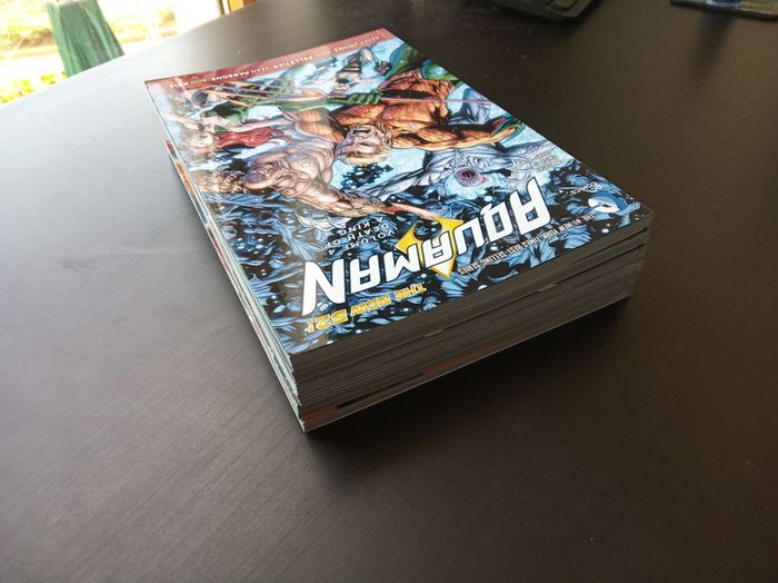 Graphic novels - DC new52 various tpbs