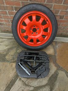 Jaguar XF (X250) Space Saver Wheel and Tools