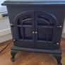 electric stove / fireplace Image 3