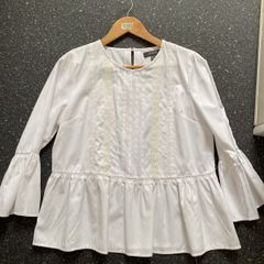 Crisp white cotton top size12