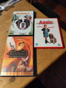 3 Dvds kids , great condition.