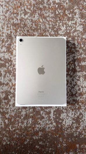 iPad Air 11" Starlight M2