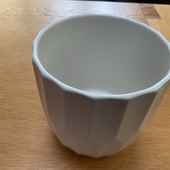 Indoor plant pot holder