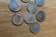 Millennium Pound Coins x 8
