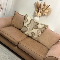 2 sofas 200euro Ono