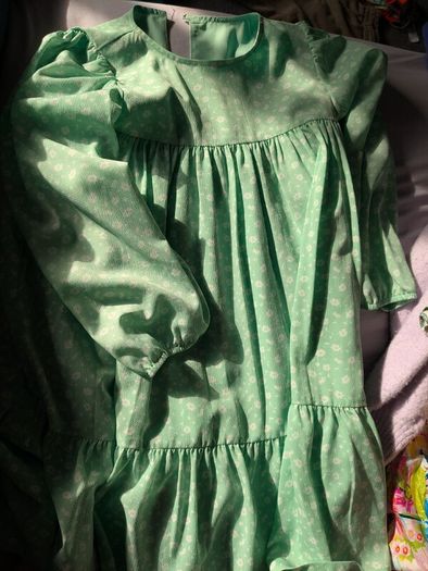 Girls dress age 6-7