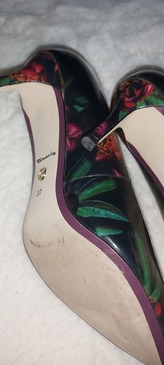 Ladies heels