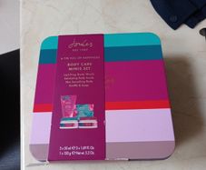Joules Body Care Minis Set.   B.N.W.T.  In  Tin Box. (5 Piece)