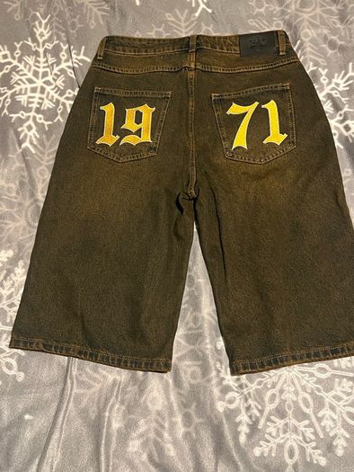 Ed Hardy Urban Outfitters Baggy Denim Shorts Size 4