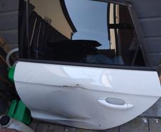 Audi A1 2015 N/S rear door