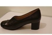 PieSanto Black Leather Court Shoes EU35 UK2 Wide G Fit Block Heel New Boxed  CAN POST