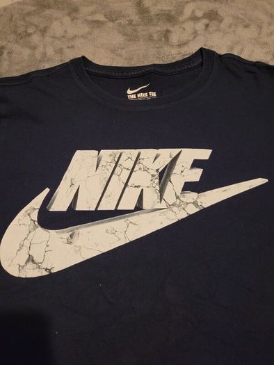 mens nike t shirt