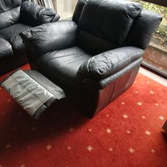 2&3 seater sofa and recliner