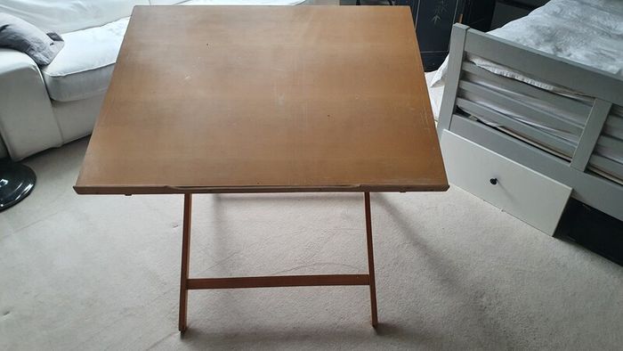 Artists wooden drawing / drafting table with adjustable tilt
