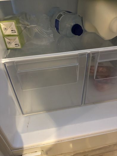 Zanussi integrated fridge/freezer