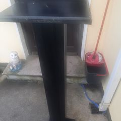 Tall pillar stand