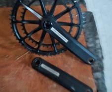 cannondale hollowgram crankset. 53/39.
